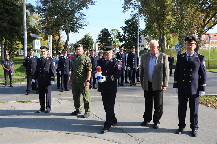 Slika /PU_VP/Slike_Vijesti/Polaganje 3.JPG